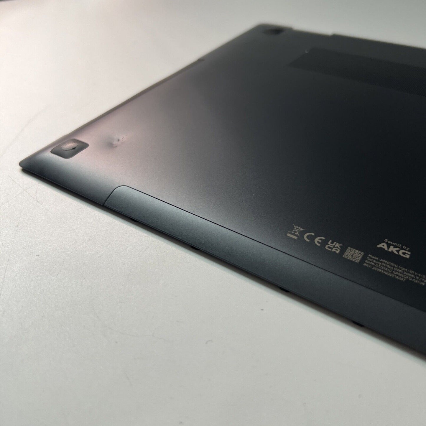 Samsung Galaxy Book3 Pro 360 NP965QFG Bottom Cover Graphite BA98-03694A Grade C