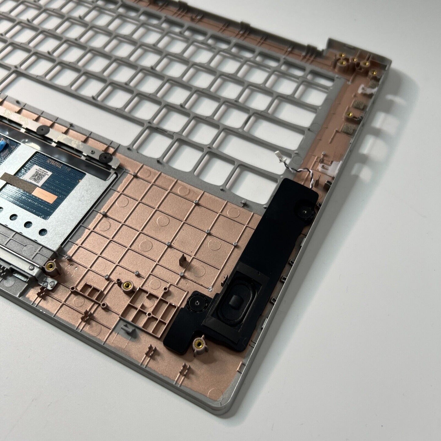 LENOVO IDEAPAD 120s 120s-14iap PALMREST TOUCHPAD SPEAKER SILVER 5cb0f20683
