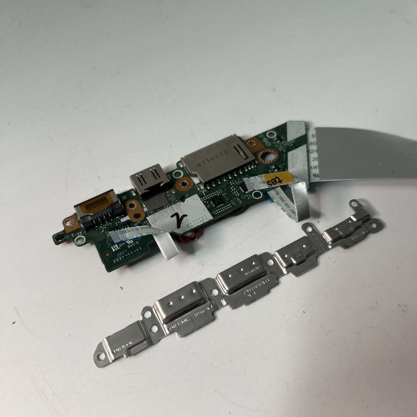 Lenovo ThinkBook 15 G2 ITL Series USB Ethernet Board + Cables P/N LS-K056P