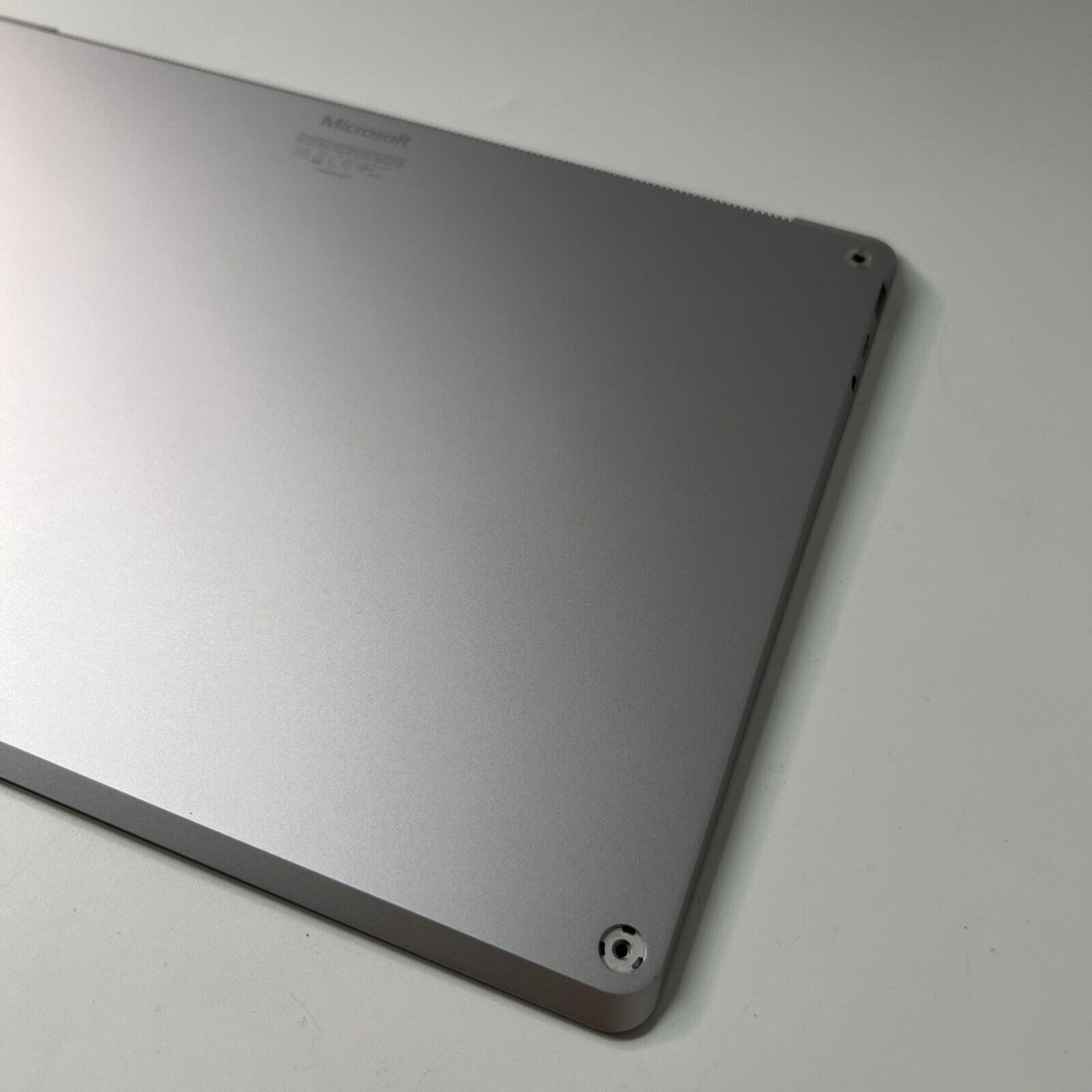 Microsoft Surface 4 1958 Bottom Base Cover Silver + Battery DYNT02 (SMALL CHIP)