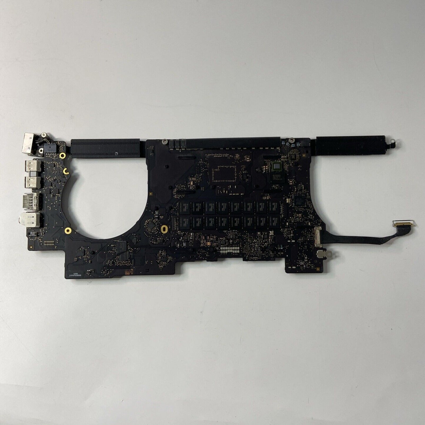 MacBook Pro A1398 Mid 2014 Logic Board 2.8GHz Core i7 16GB M370X 820-00426-A