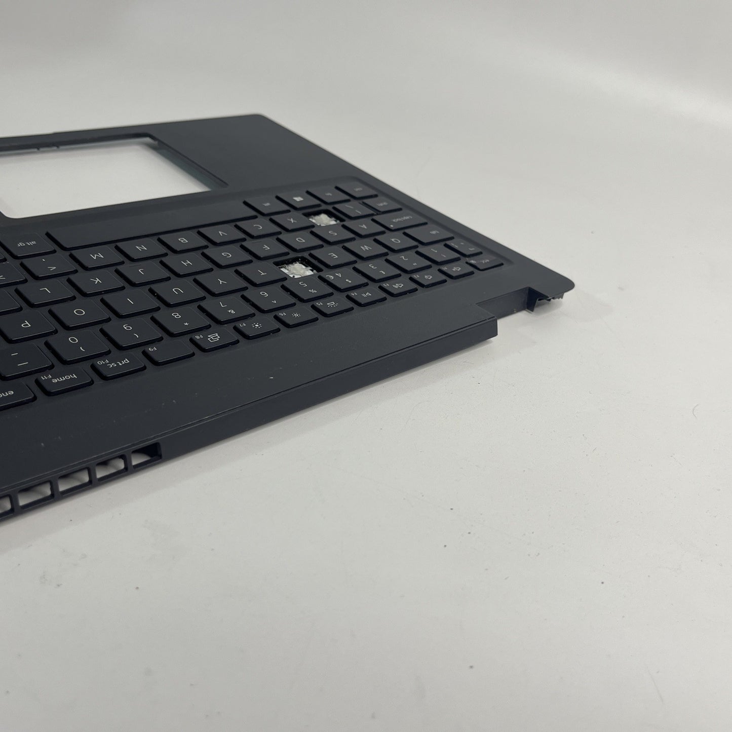 Genuine Grey Dell Latitude 3510 Palmrest Keyboard And Speakers Missing Keys.