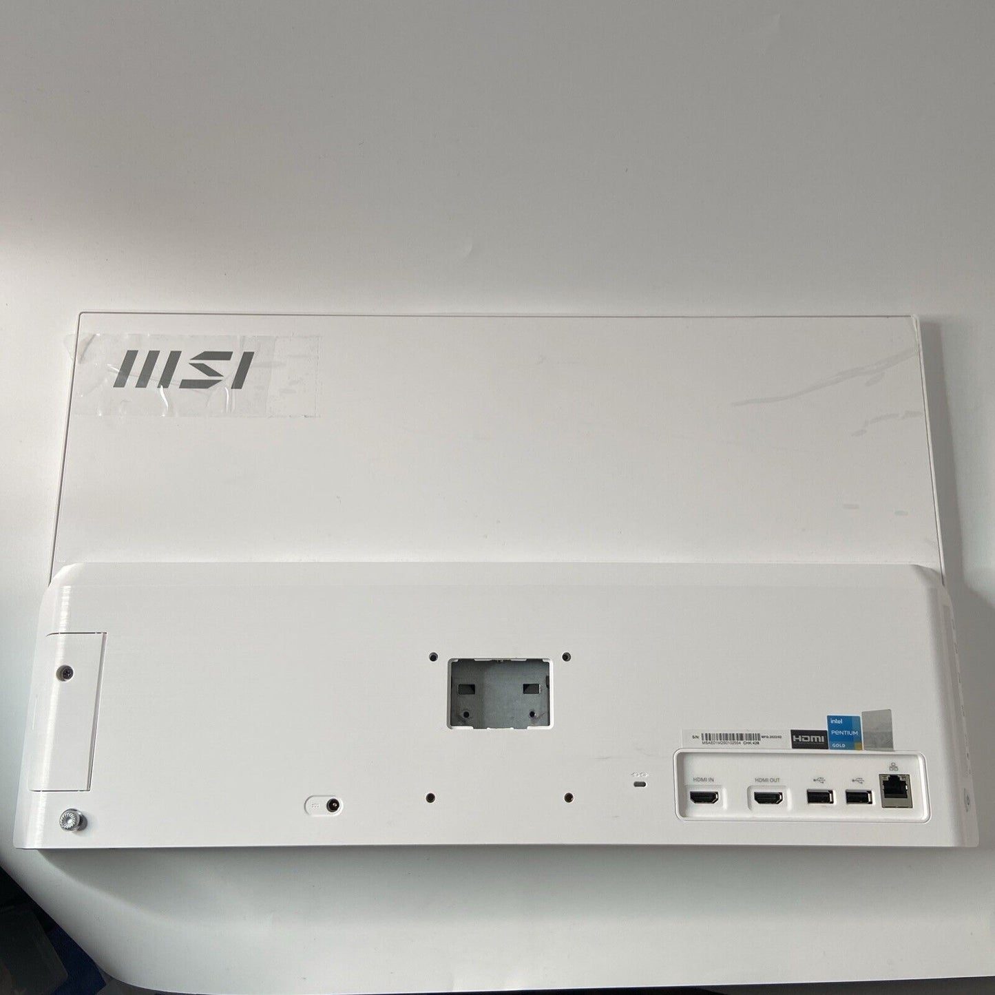 MSI Modern AM242 Intel Pentium 7505 4GB 128GB Windows 11 All In One PC