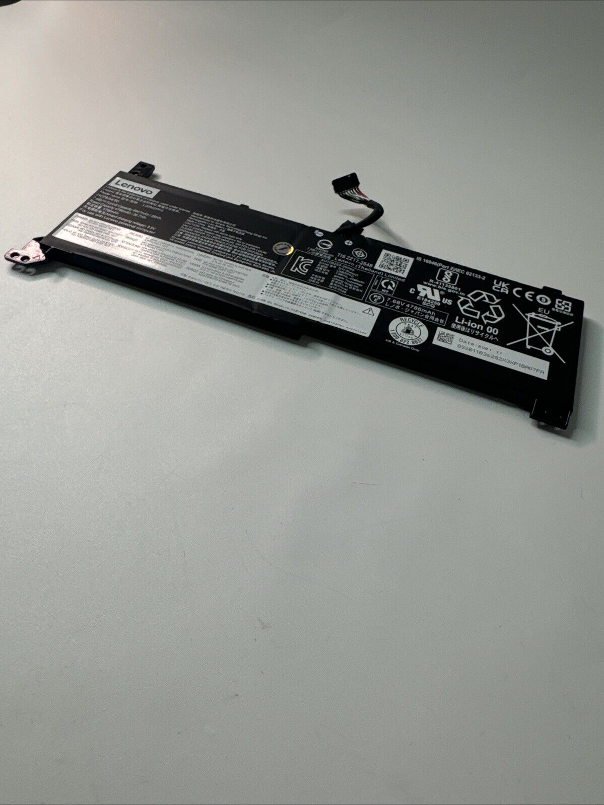 Genuine Lenovo V14 G2-ITL Laptop Battery L20M2PF0