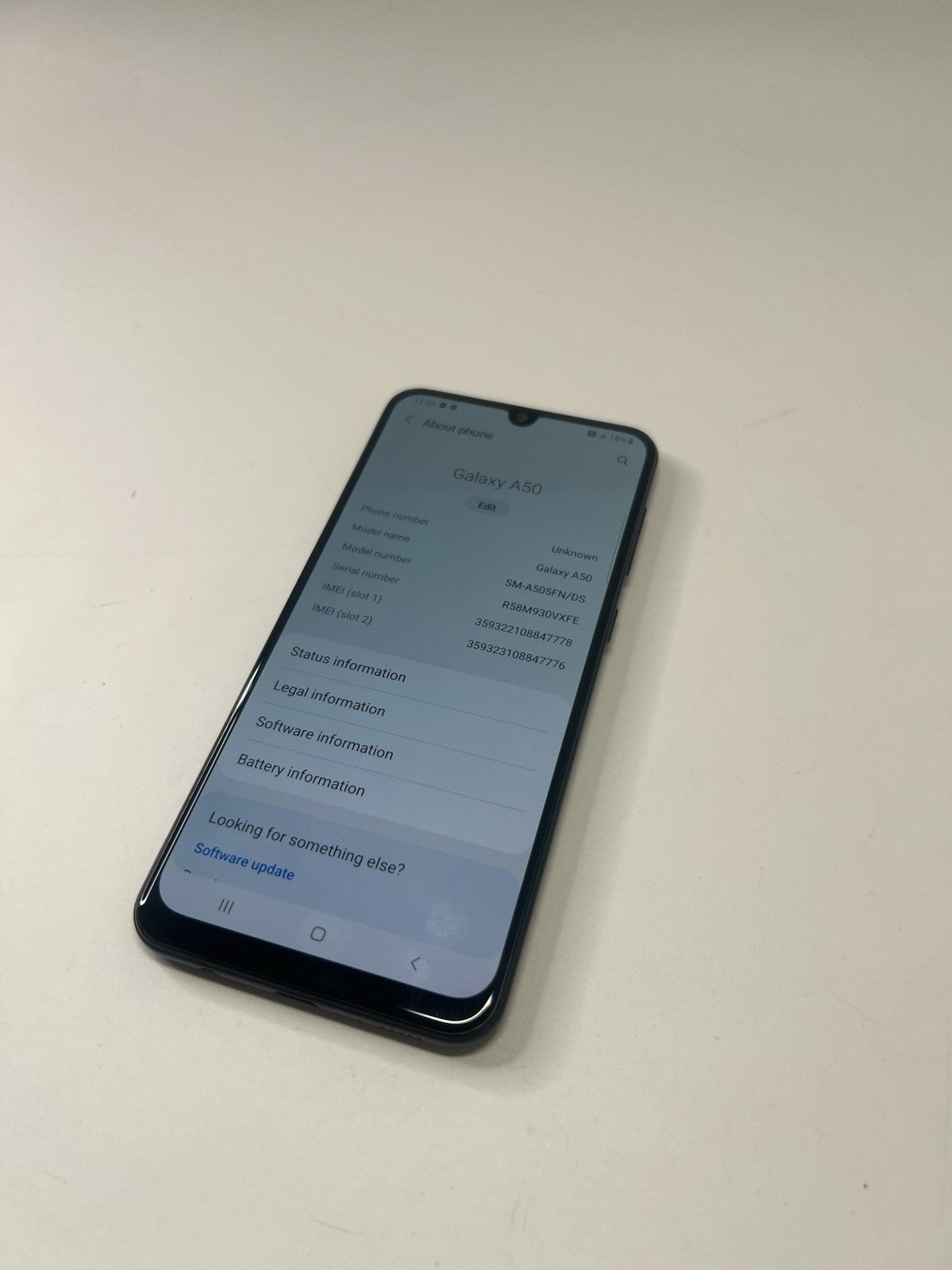 Samsung Galaxy A50 6.4" Unlocked 128GB - Very Good Condition BLUE