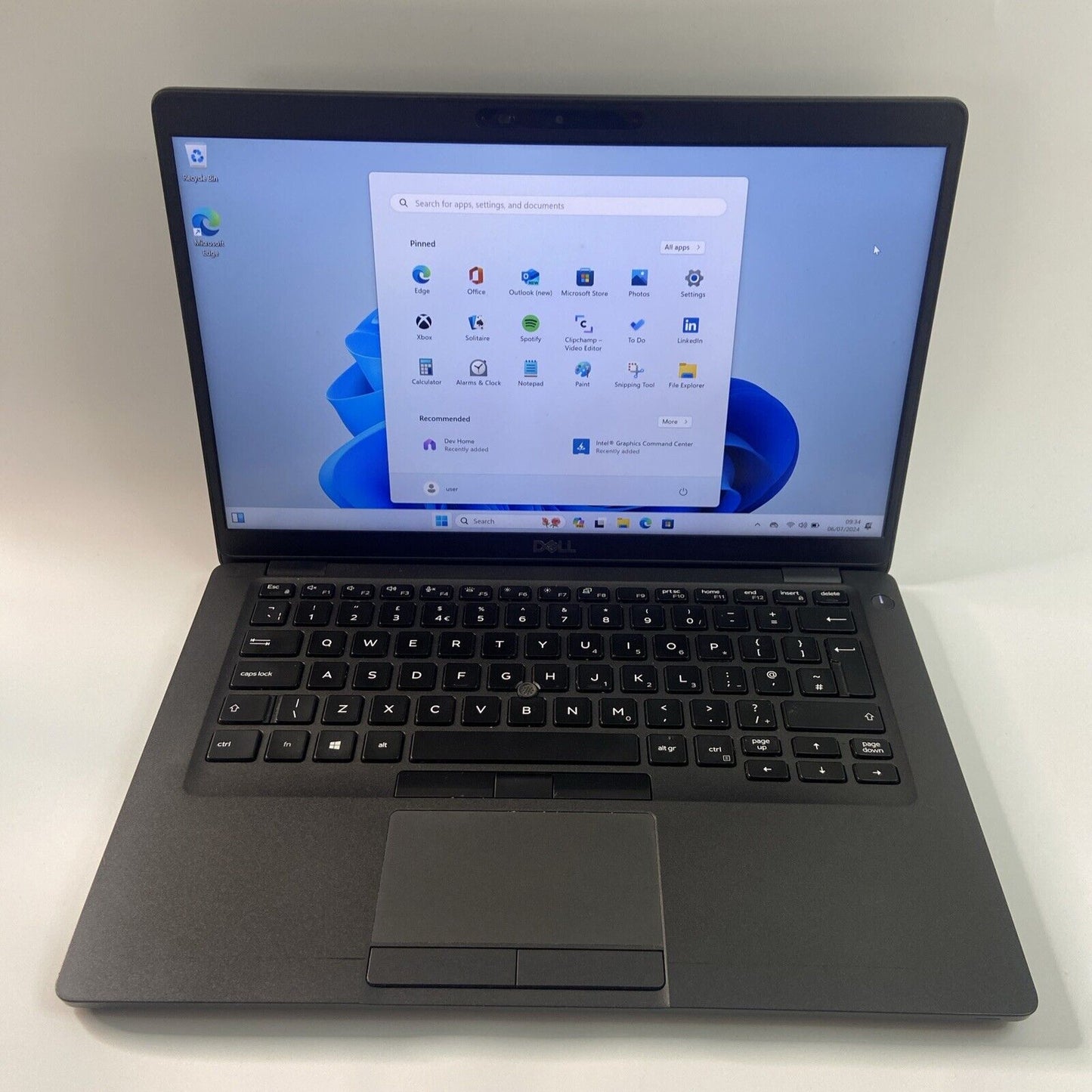 Dell Latitude 5400 i5-8365U 8th Gen 16GB Ram 256GB SSD 14.0" FHD Window 11