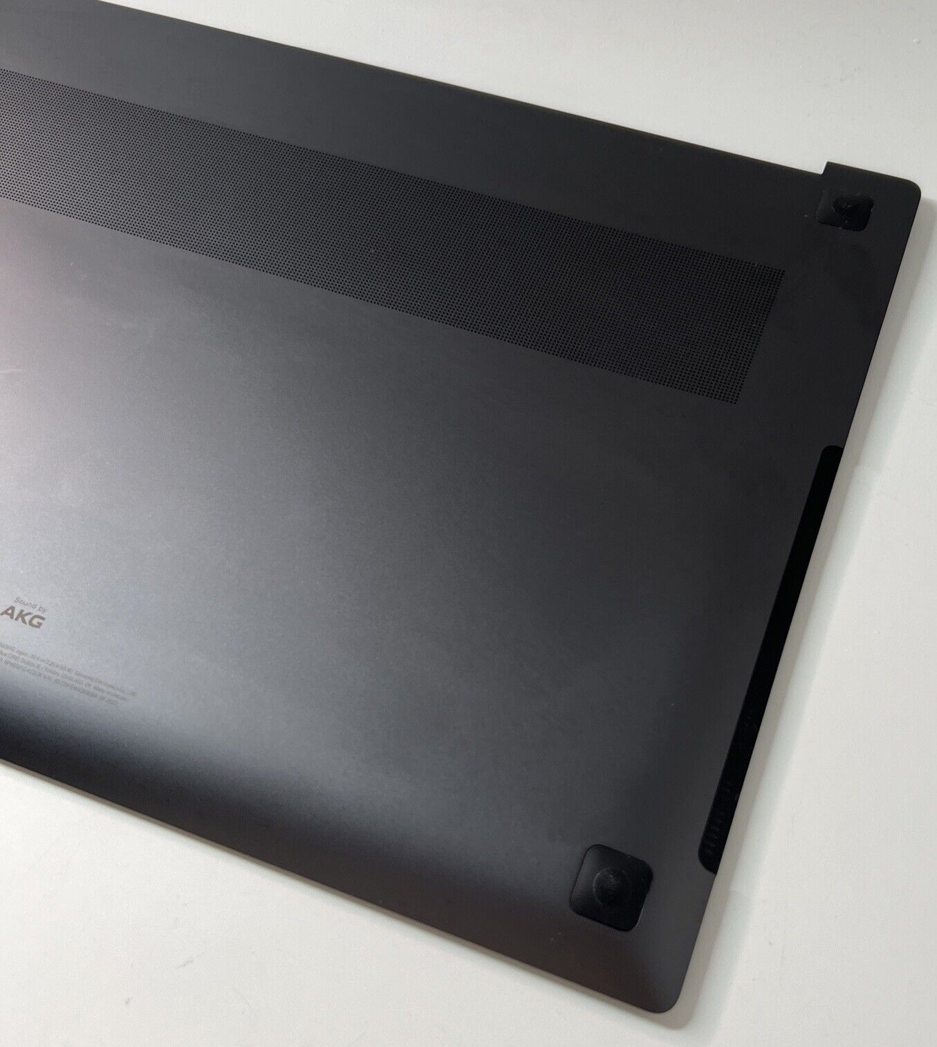 Samsung Galaxy Book3 Pro NP960XFG Bottom Base Cover Graphite BA98-03722B
