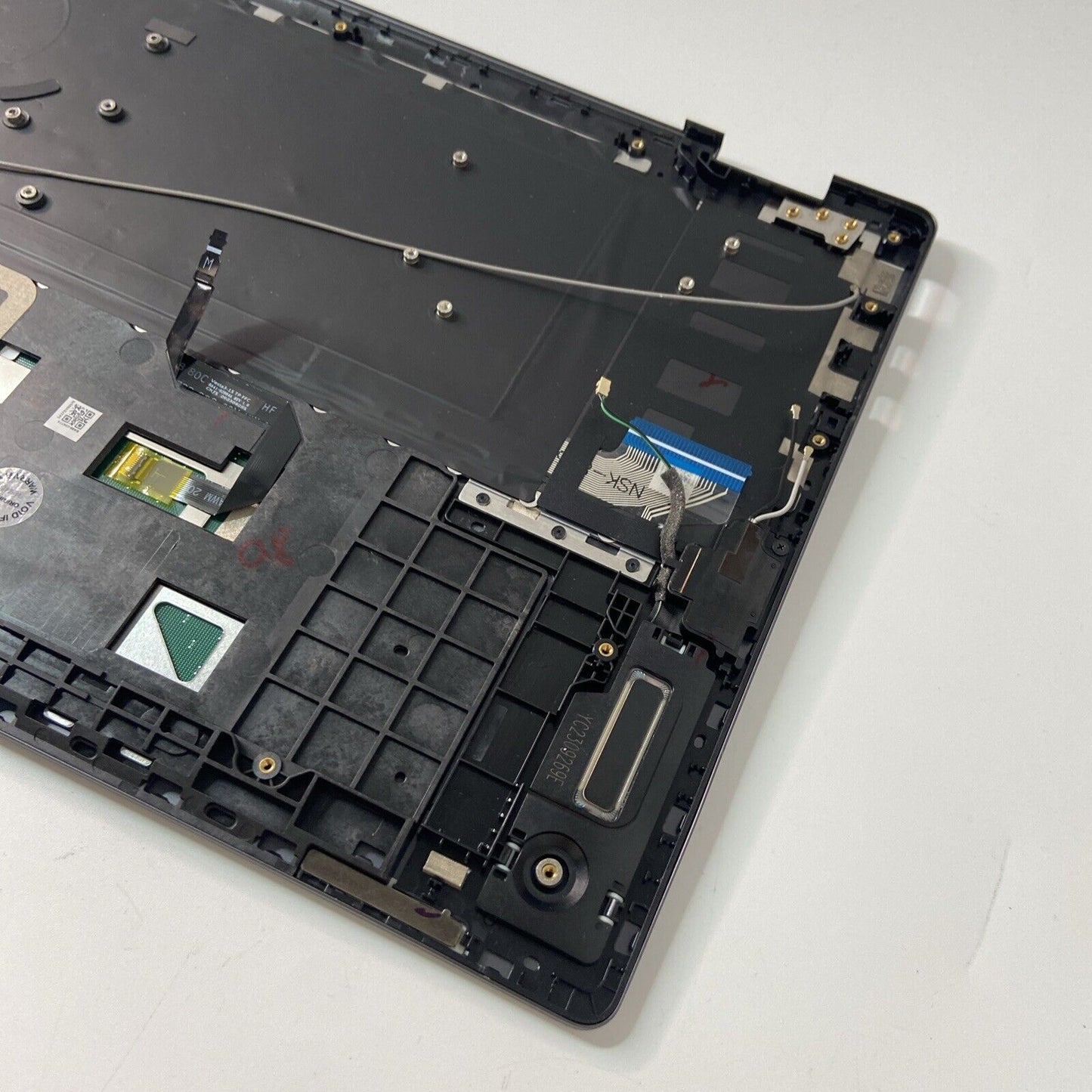 Samsung Galaxy Book3 360 NP750QFG Complete Palmrest UK Keyboard BA98-03677A