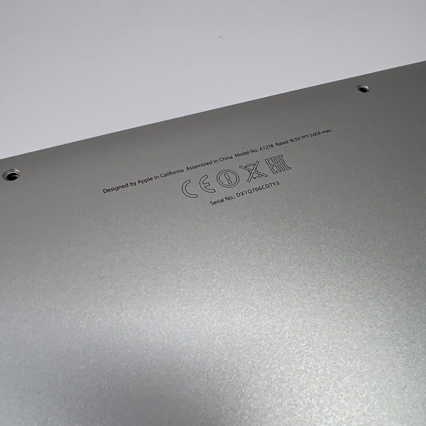 APPLE MACBOOK PRO A1278 13” MID 2009 2010 2011 2012 BOTTOM COVER CASE AND SCREWS