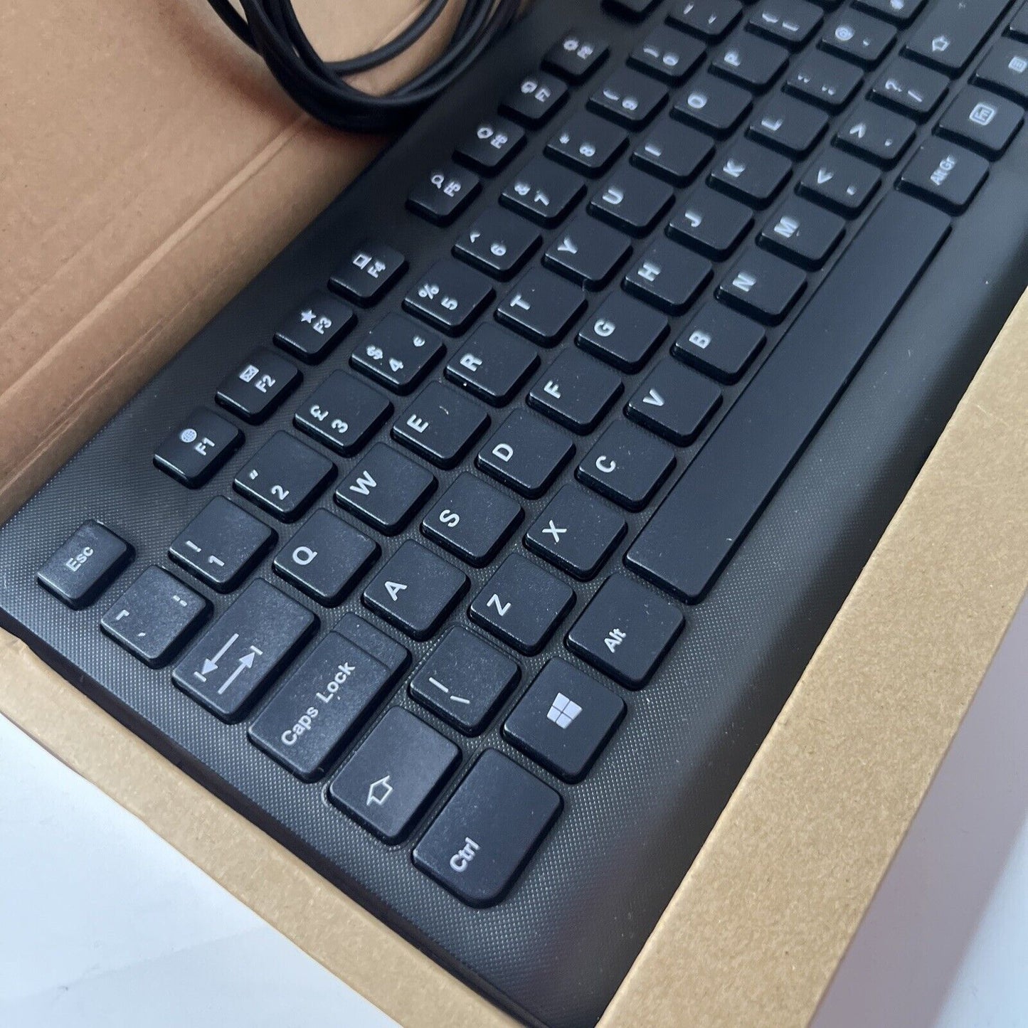 PC Wired UK Keyboard Keyboard PC Keyboard KB313U 20060728