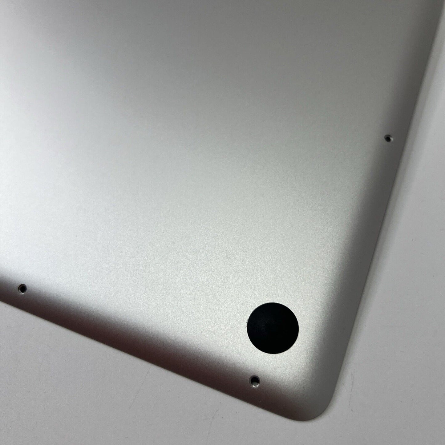APPLE MACBOOK PRO A1278 13” MID 2009 2010 2011 2012 BOTTOM COVER CASE AND SCREWS