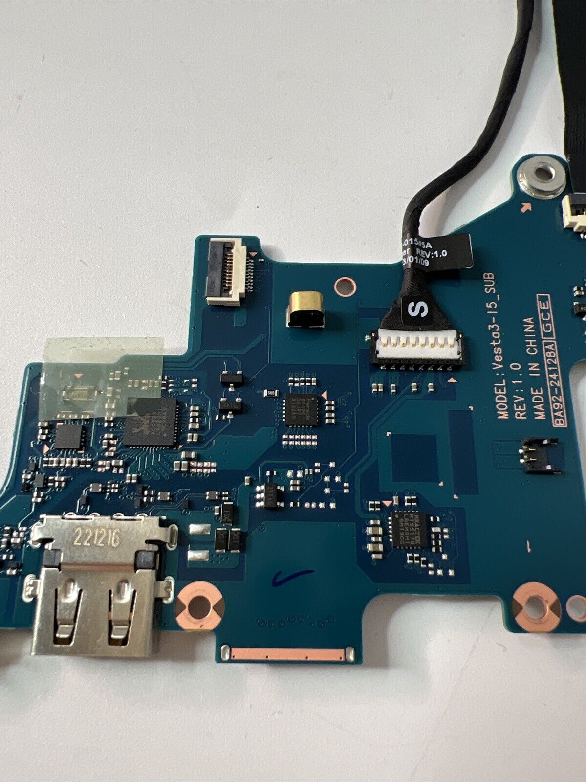 Samsung Galaxy Book 3 NP750QFG USB Audio Card Reader Board & Cables BA92-24128A