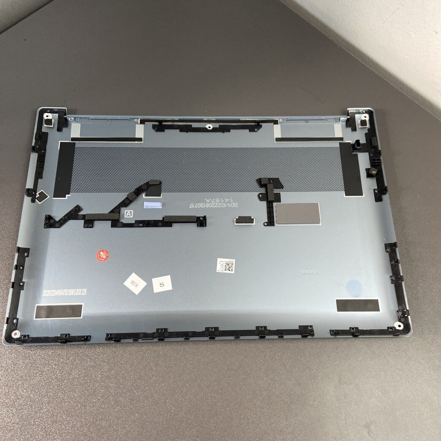 Lenovo Yoga 7 X 14IAH7 Bottom Base Lower Chassis Cover Grey 5CB1J30333