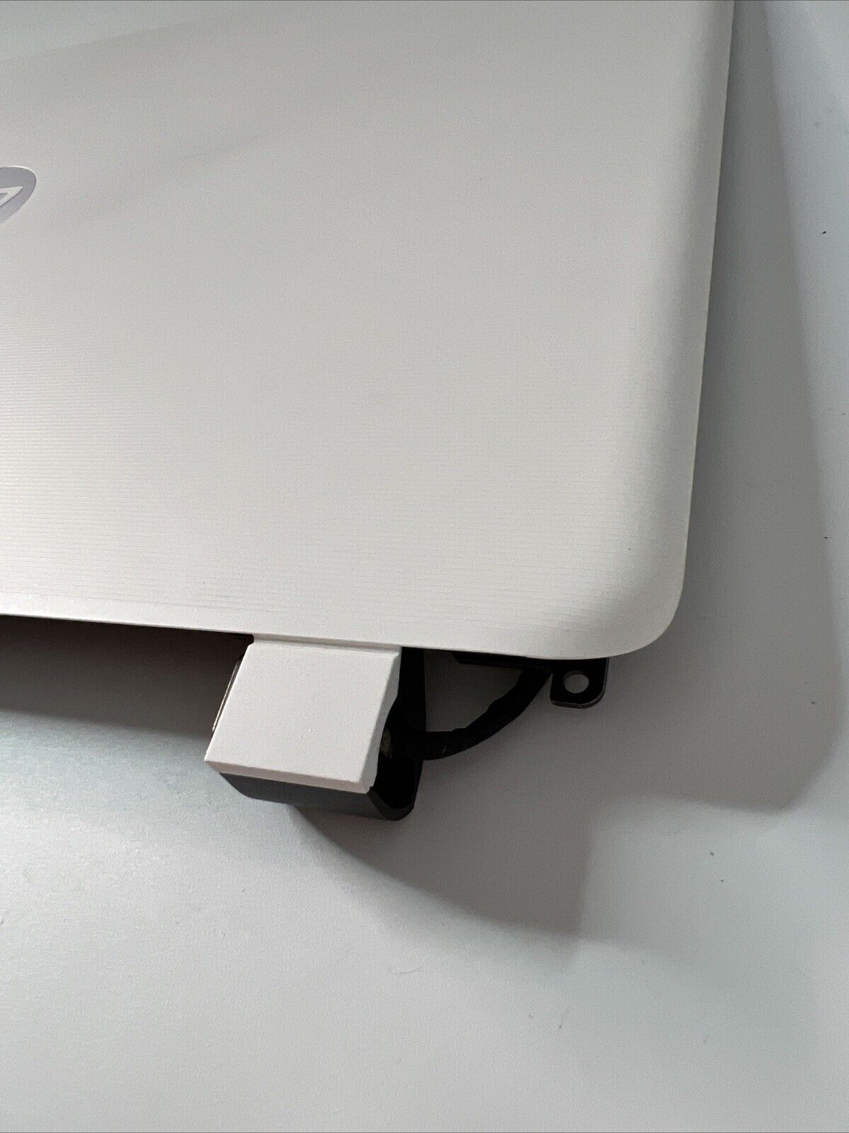 HP Pavilion 15-p078sa Complete Screen Assembly Top Lid White