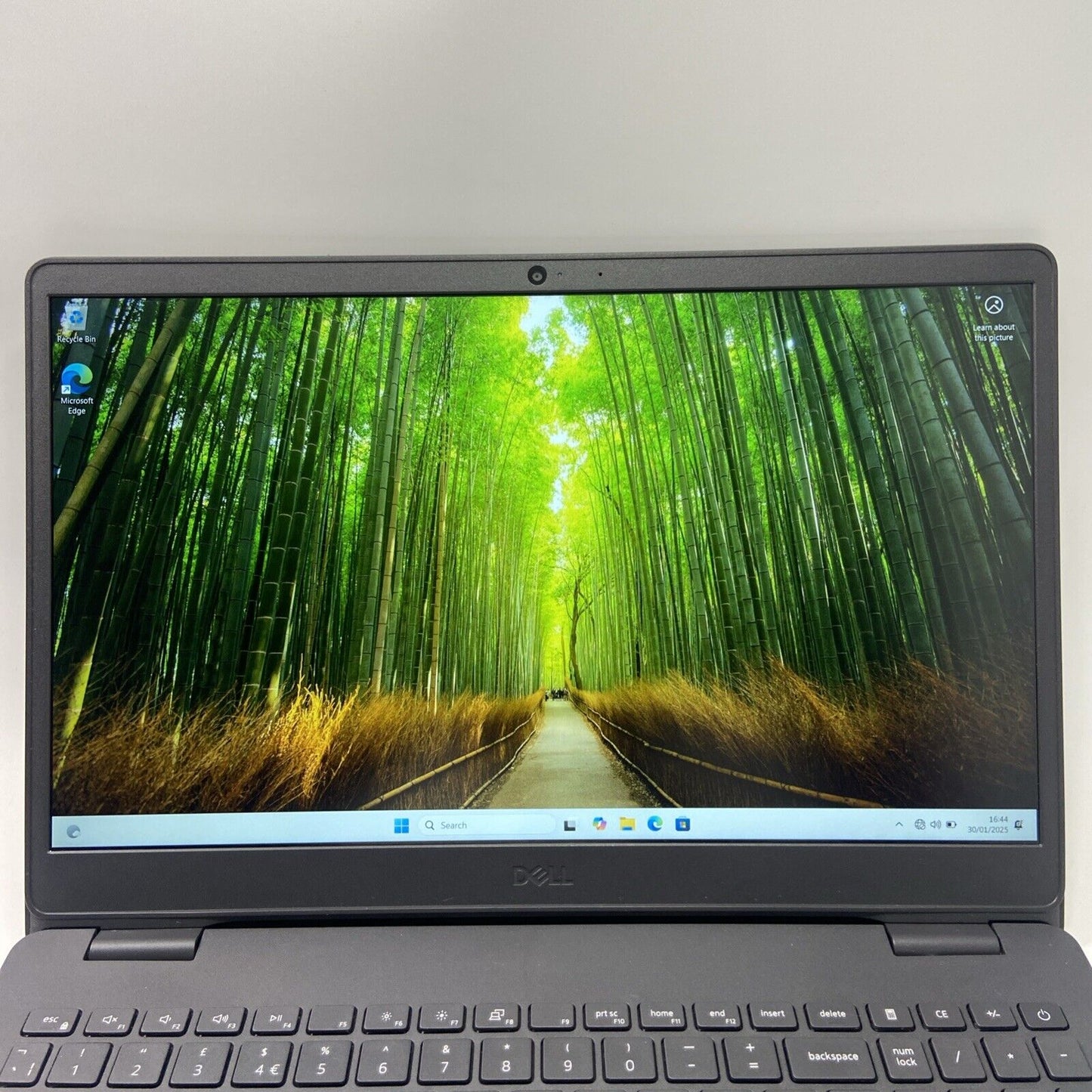 Dell Inspiron 15-3505 15.6" Laptop AMD Ryzen 5 3500U 256GB SSD 16GB RAM
