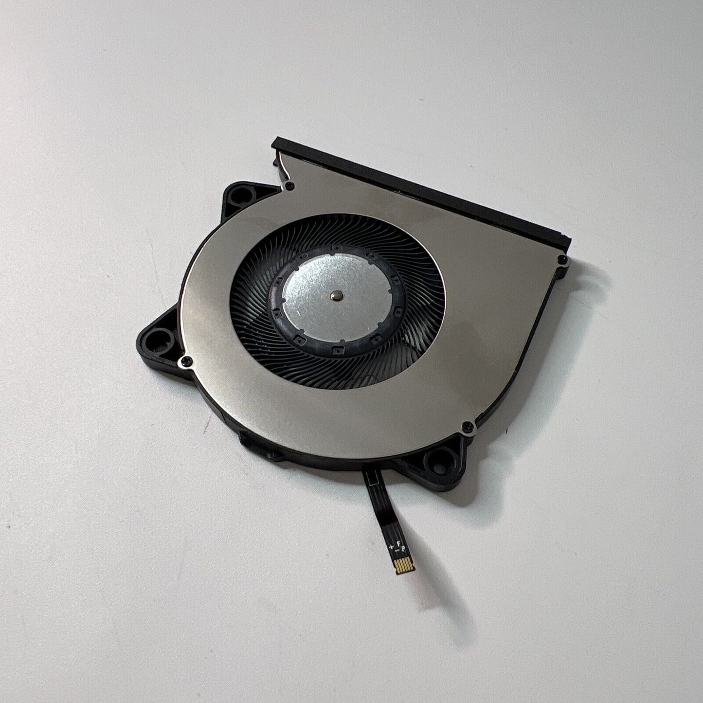Samsung Galaxy Book3 360 NP960XFG CPU Cooling Fan BA31-00213A