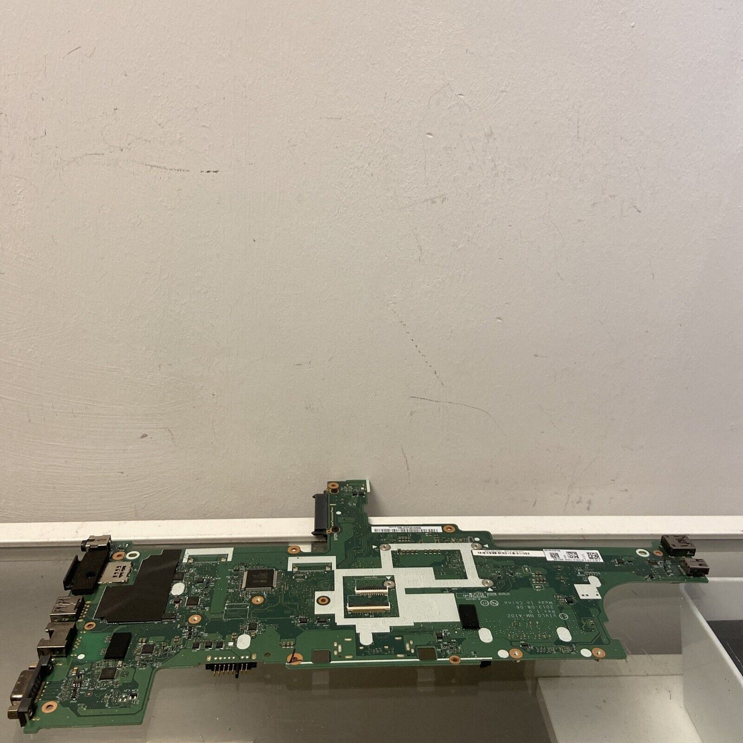 Lenovo Thinkpad T440 - Core i5-4300U Motherboard. Power On. No Display