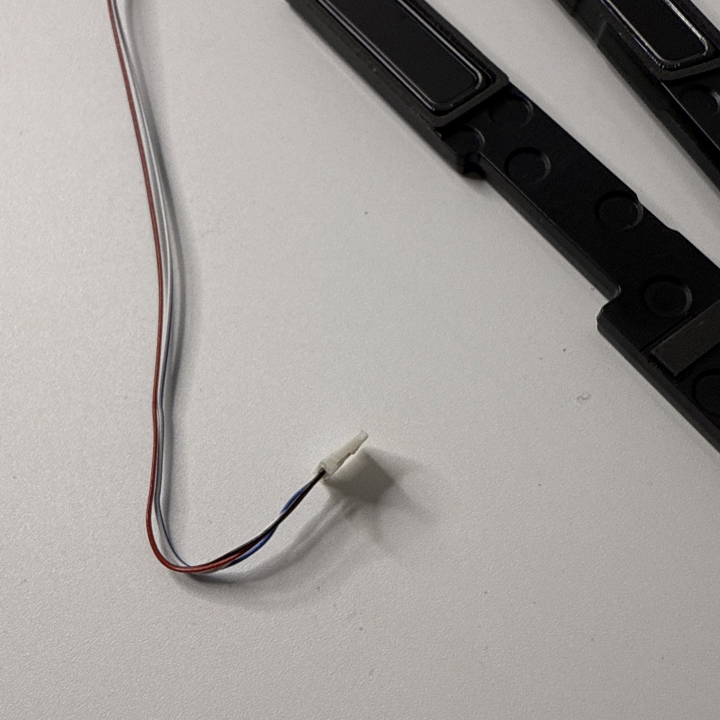 Lenovo IdeaPad 3 Chrome 15IJL6 Right Left Speaker 5SB0S31958 Genuine