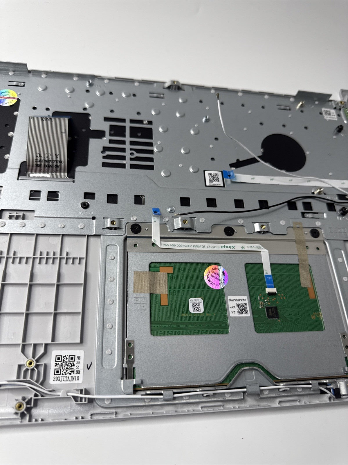 Asus Vivobook 16 X X1603Z Palmrest Assembly UK Keyboard Touchpad (small Crack)