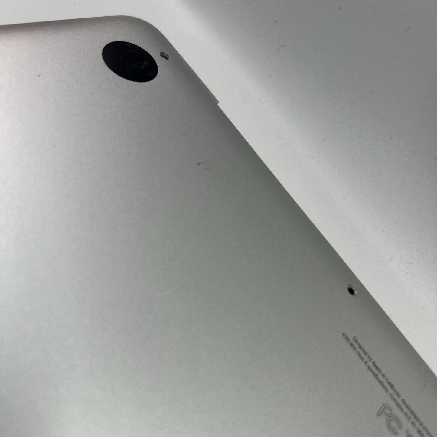 APPLE MACBOOK PRO A1278 13” MID 2009 2010 2011 2012 BOTTOM COVER CASE AND SCREWS