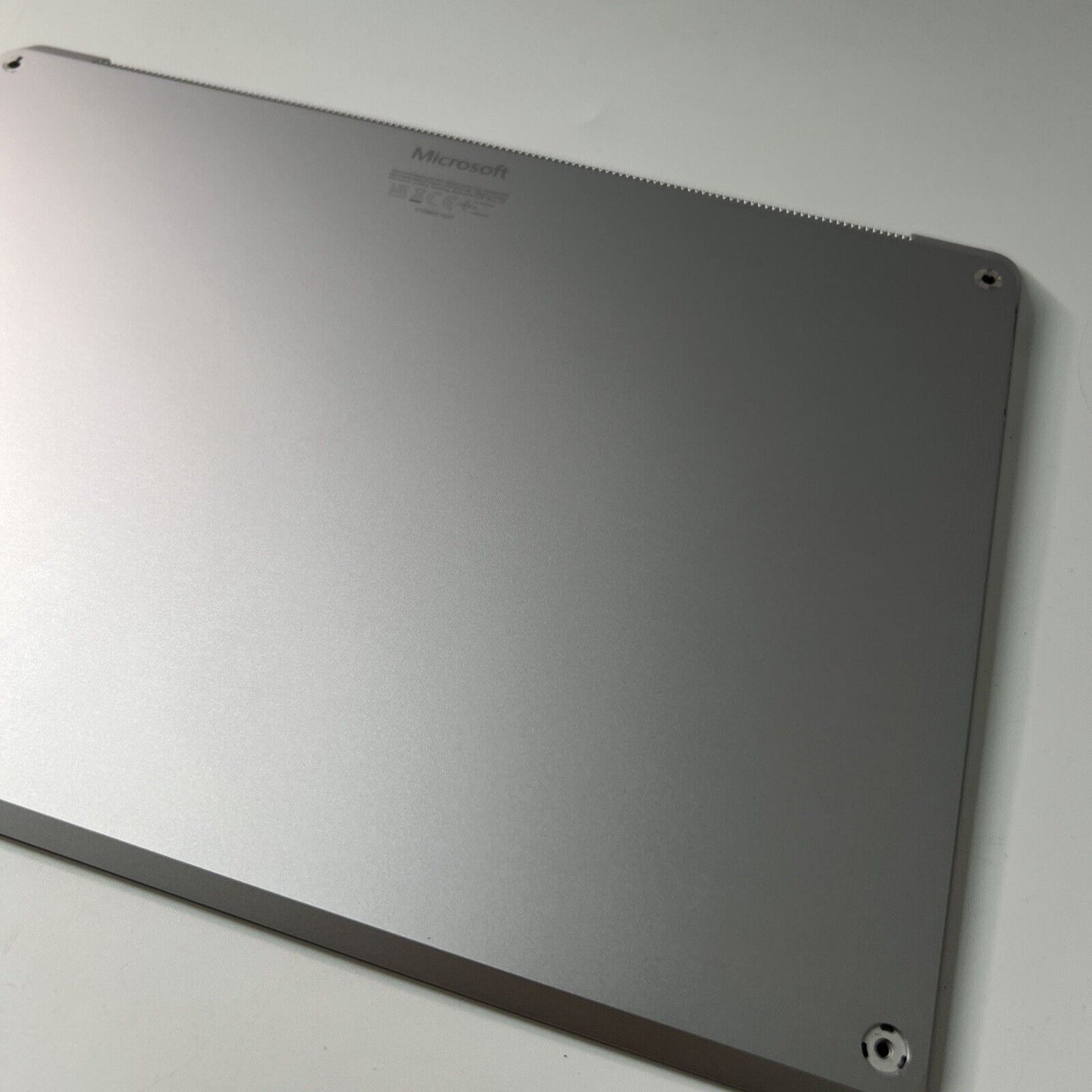 Microsoft Surface 4 1958 Bottom Base Cover Silver + Battery DYNT02 (SMALL CHIP)