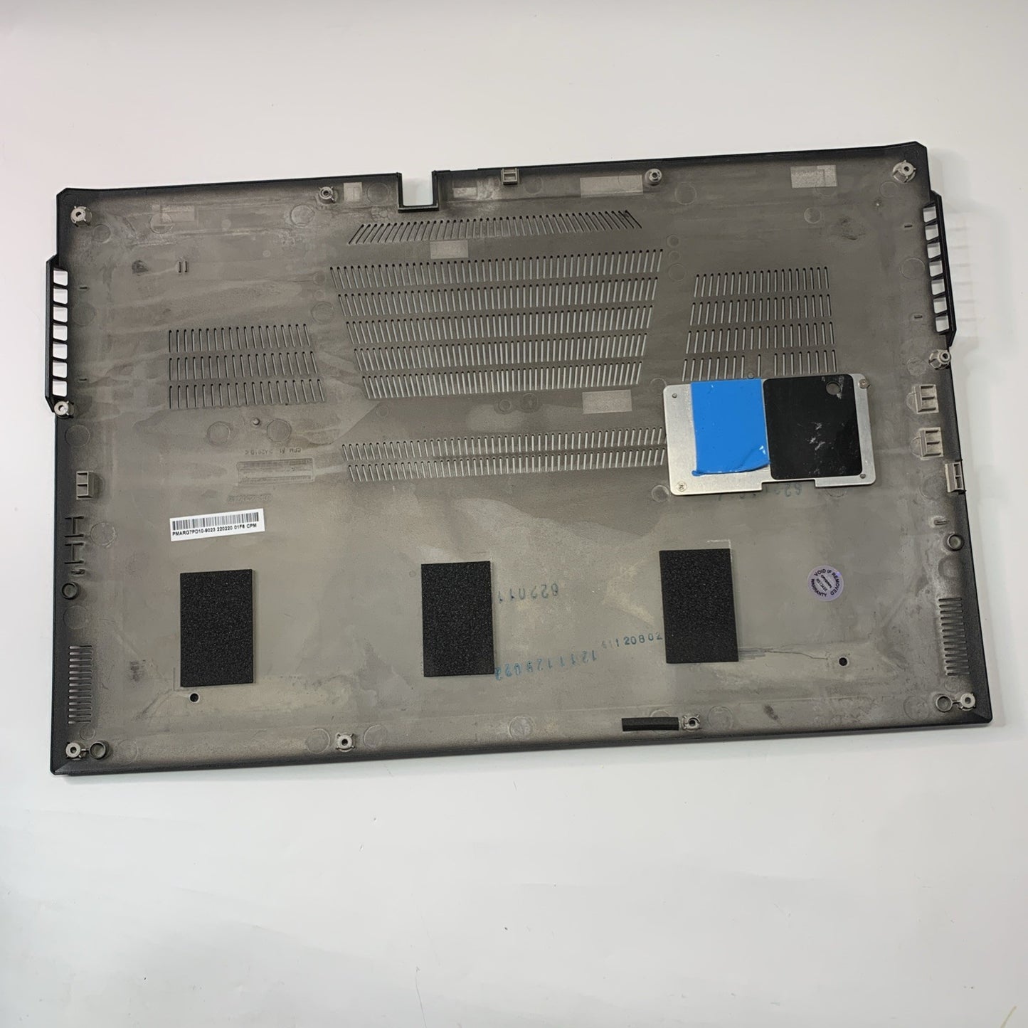 Medion Erazer Beast X30 17.3" Bottom Base Cover Lower Case PMARG7PD10 Grade A