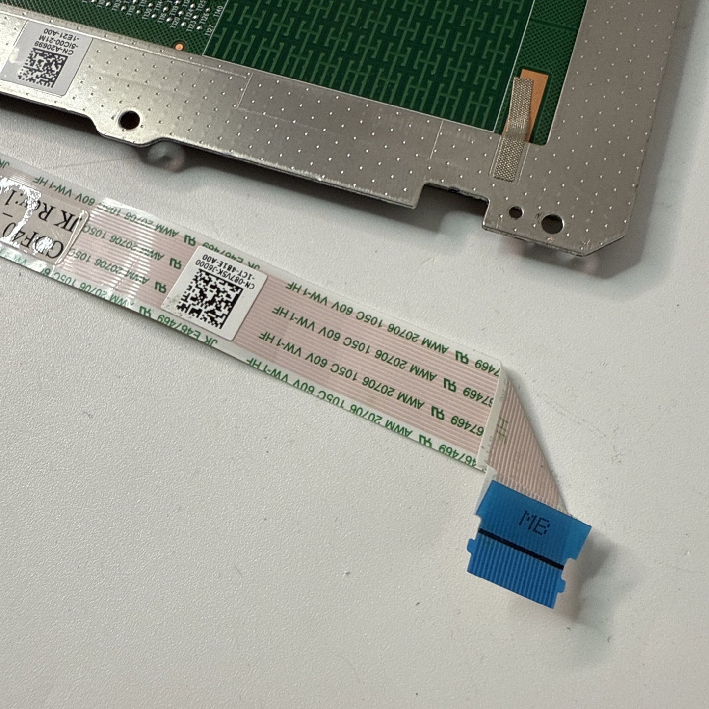 Genuine Dell Latitude 5420 5430 Touchpad and Cable PN/0GN7XP + Screws