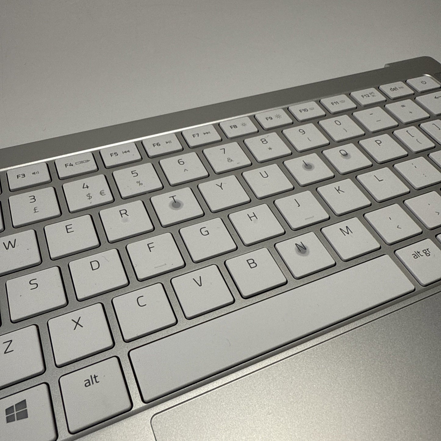 Razer Book 13 RZ09-0357 Genuine Palmrest UK Keyboard Touchpad Silver 13141560