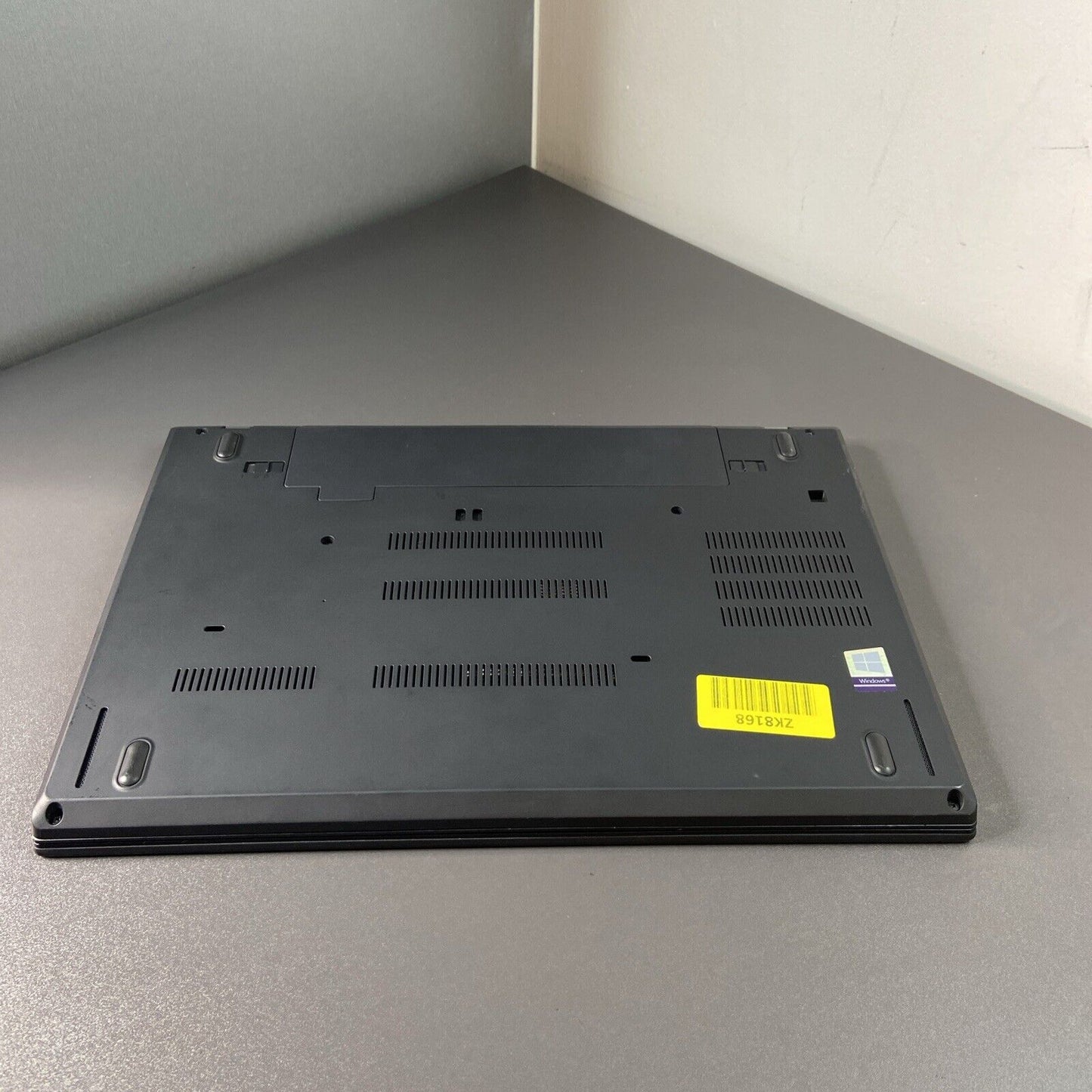 Lenovo ThinkPad T490 14" 256GB SSD Intel Core i5-8250U 8th Gen, 8GB RAM Win 11