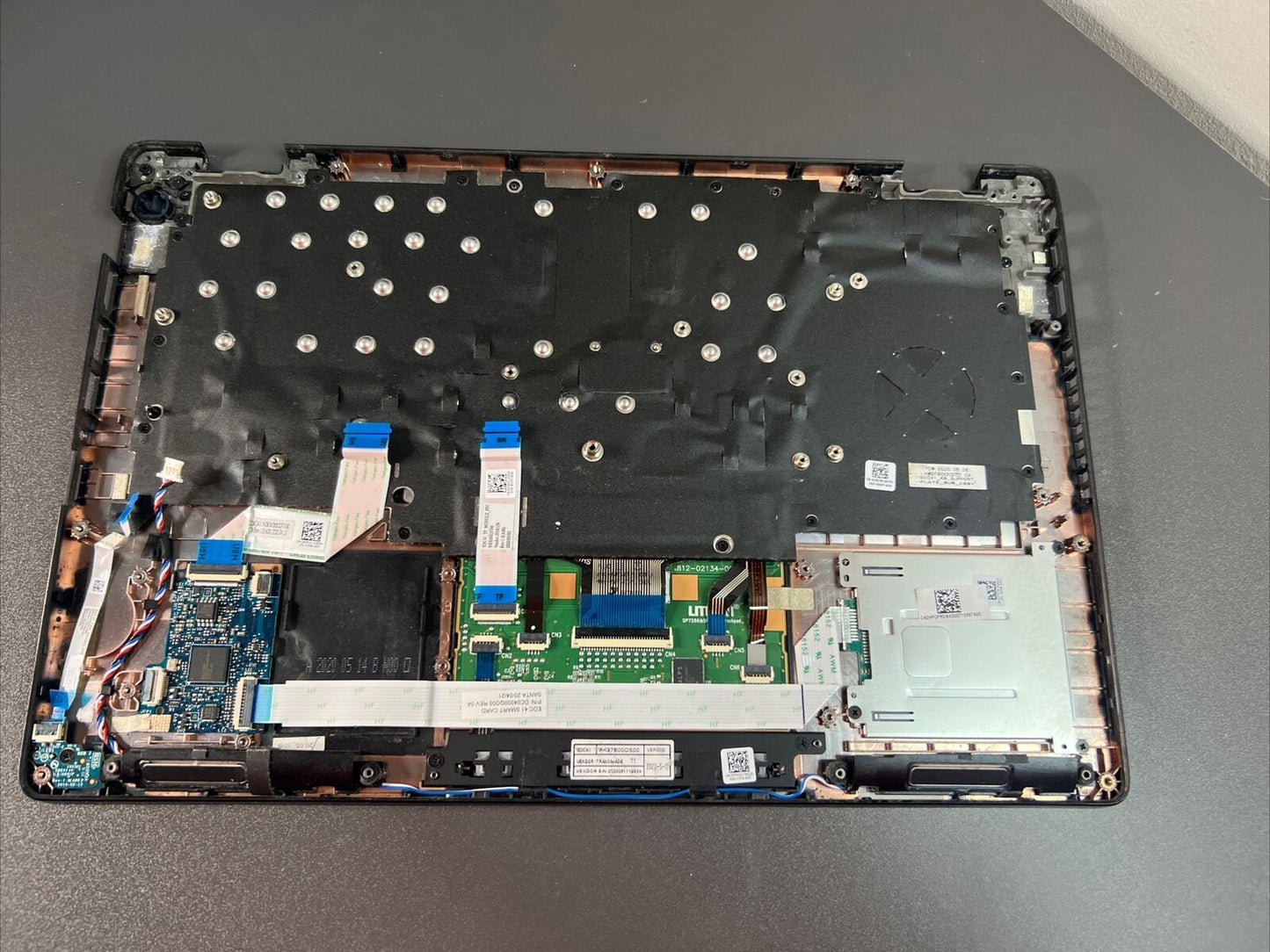 dell 5400 palmrest keyboard touchpad complete assembly