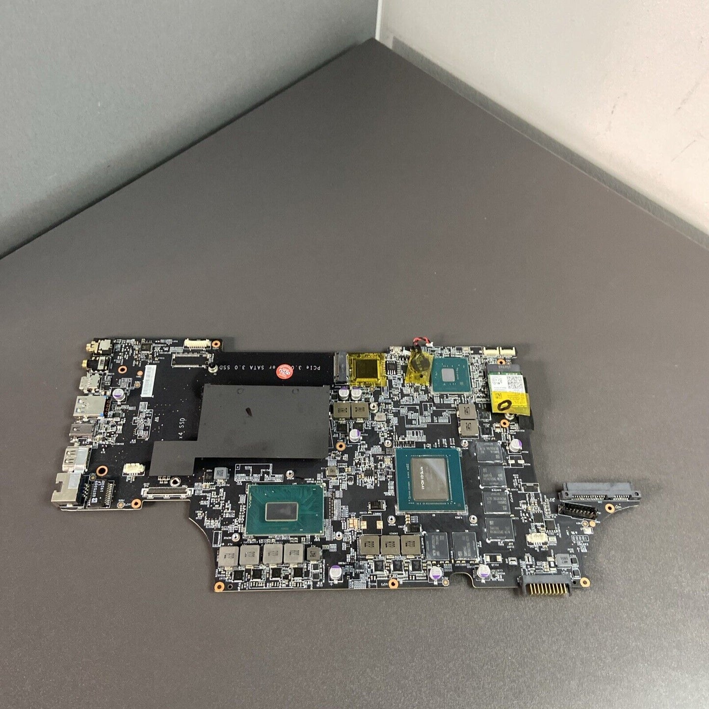 MSI GL65 9SDK MS-16U5 I7-9750H 2.6GHz Motherboard GeForce GTX 1660Ti MS-16U51