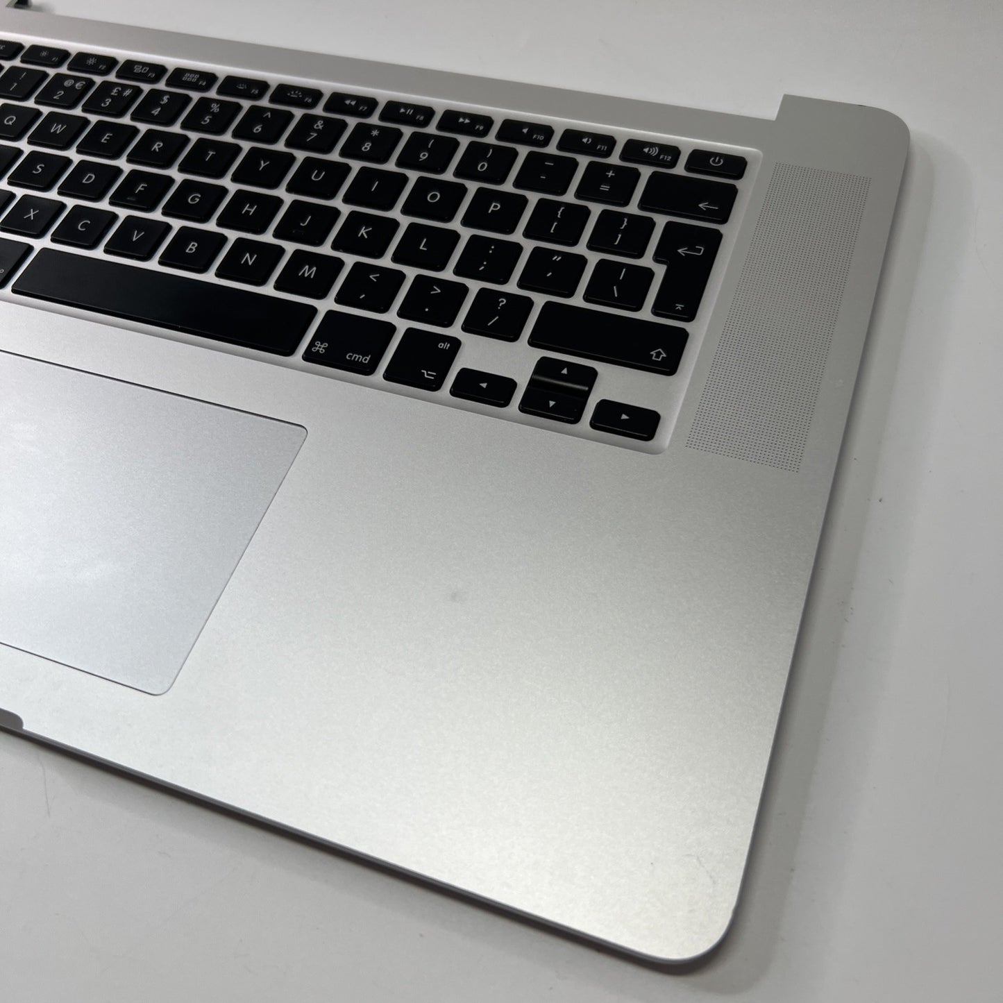 Macbook Pro Retina A1398 15" Mid 2015 Palmrest UK Keyboard Touchpad Silver