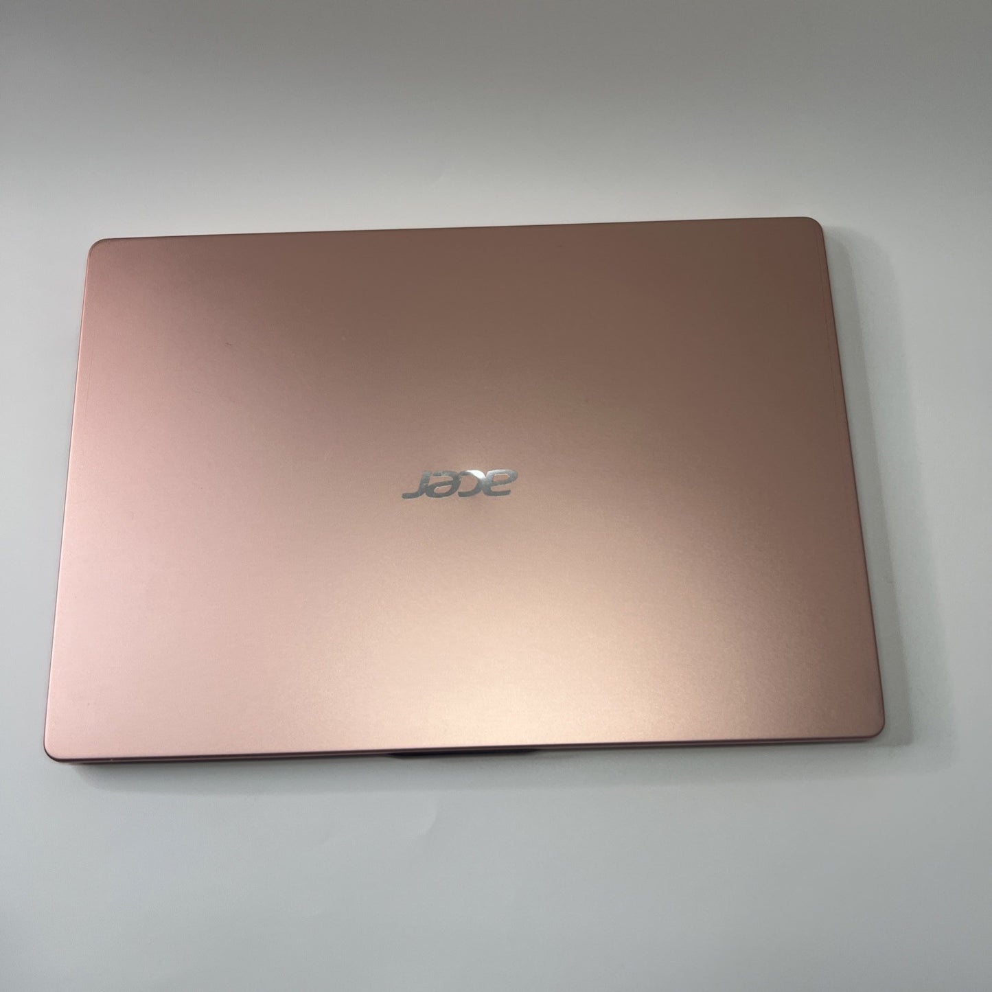 Acer Swift 1 SF114-32 Intel - Pentium N5030 4GB RAM 256GB SSD Windows 11