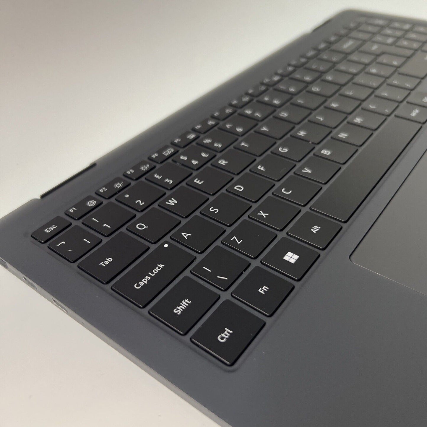 Samsung Galaxy Book3 Pro 360 NP965QFG Palmrest UK Keyboard BA98-03693A Grade C