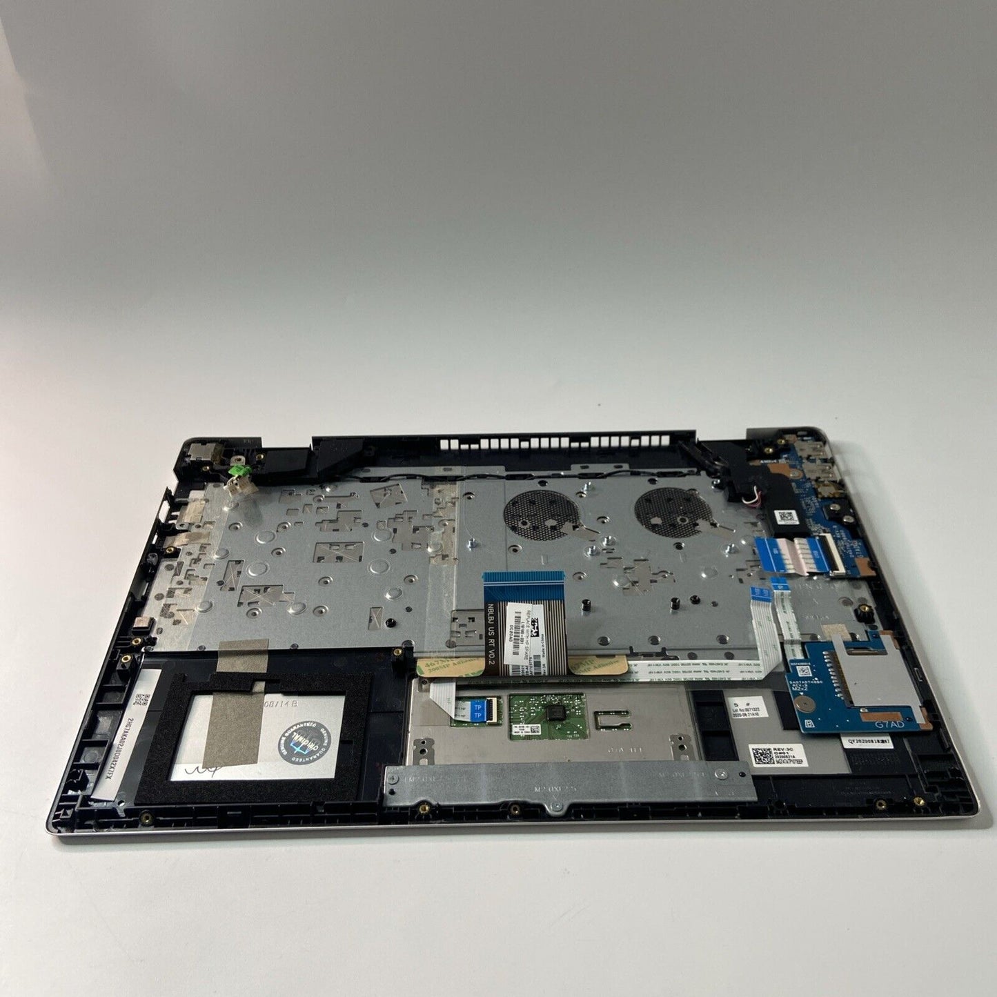 HP Pavilion 14-CE3510SA Complete Palmrest Assembly UK Keyboard Touchpad Silver