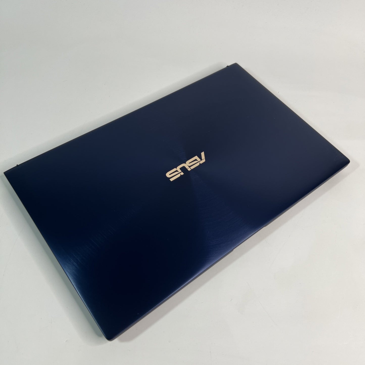 ASUS ZenBook UX534 Ultra HD 15.6 4K Laptop Intel i7-10510U 512GB SSD 16GB RAM