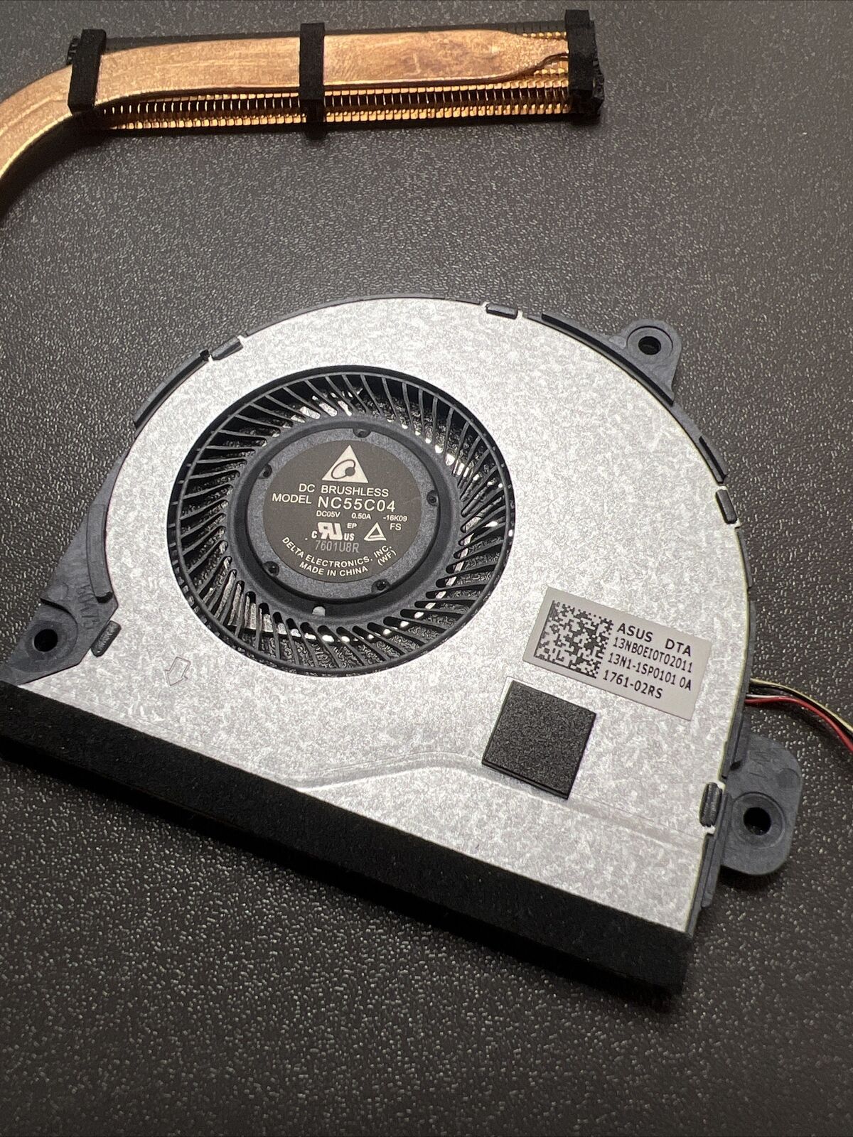 Asus ux490u Notebook PC heat sink and fan
