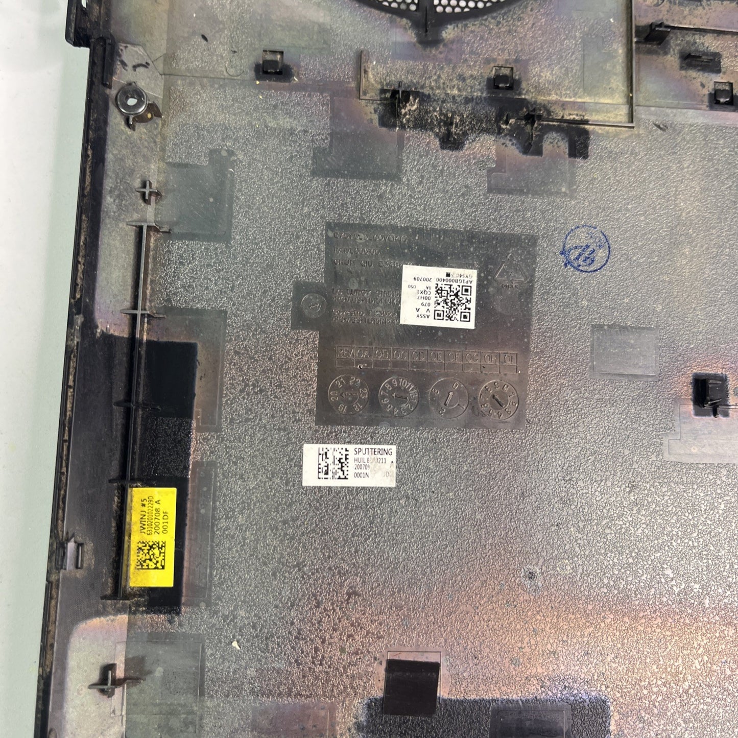 Lenovo Legion Y540-15IRH Bottom Base Case Cover Lid Chassis AP1DG000400