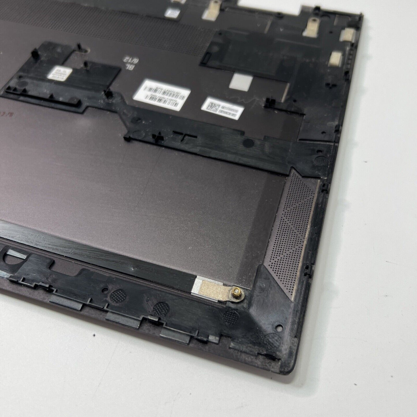 HP Envy x360 15-EE0503NA / 15-EE Base Bottom Cover L94070-001 (GRADE C)