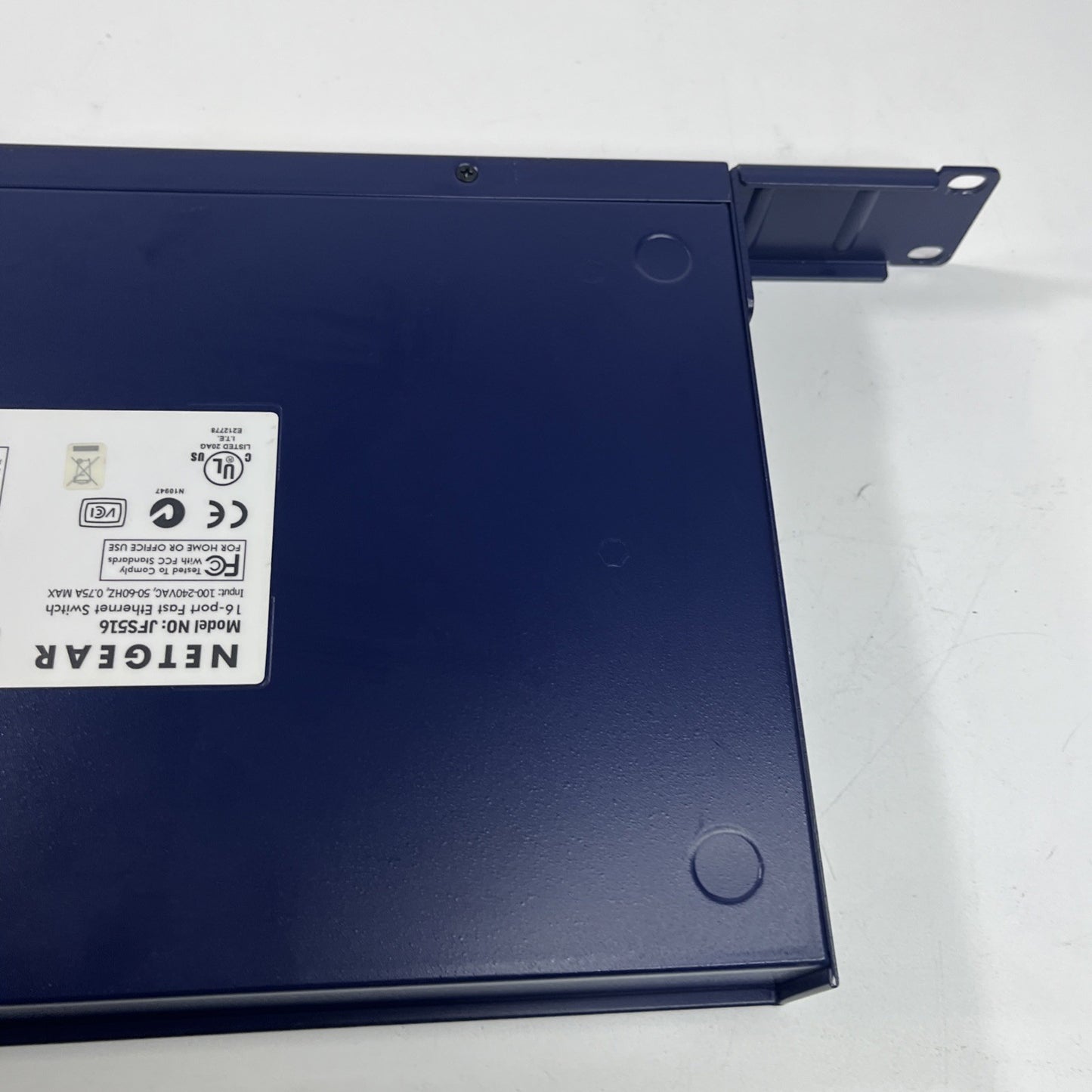 Netgear JFS516 16 Ports 10/100 Mbps Fast Ethernet Switch.