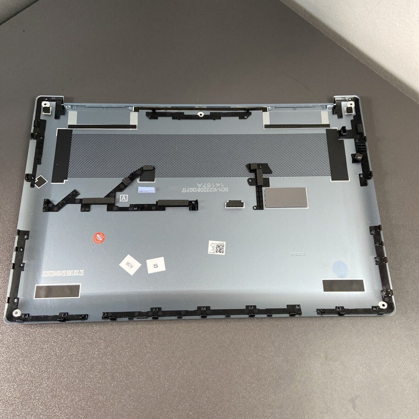 Lenovo Yoga 7 X 14IAH7 Bottom Base Lower Chassis Cover Grey 5CB1J30333