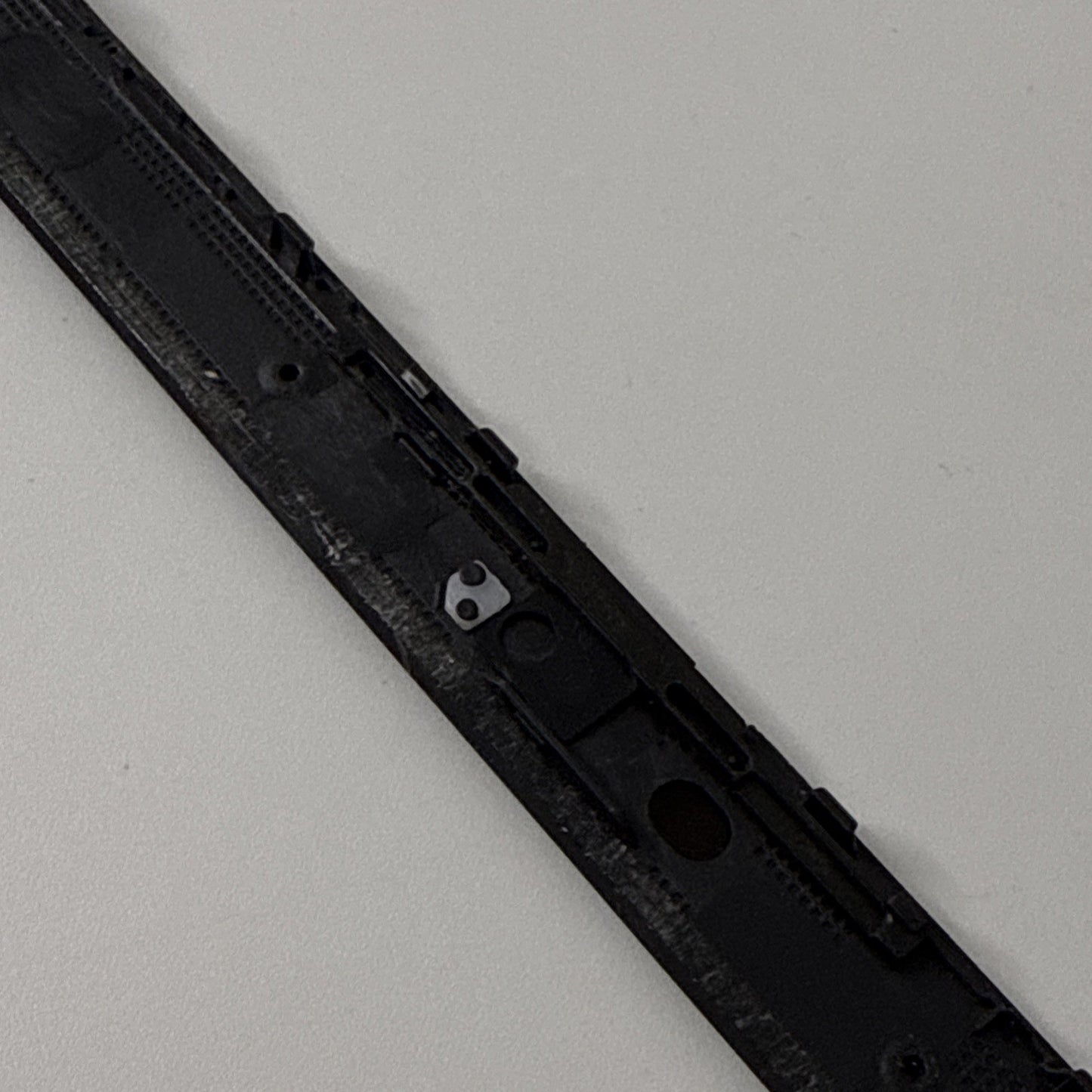 For Dell Latitude 5530 Screen Bezel Genuine 0DH2NW