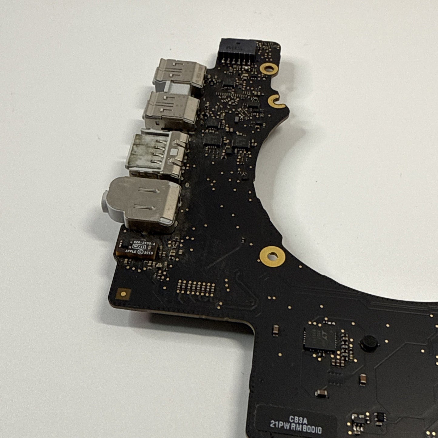 MacBook Pro A1398 Mid 2015 Logic Board 2.8GHz Core i7-4980HQ 16GB 820-00426-A