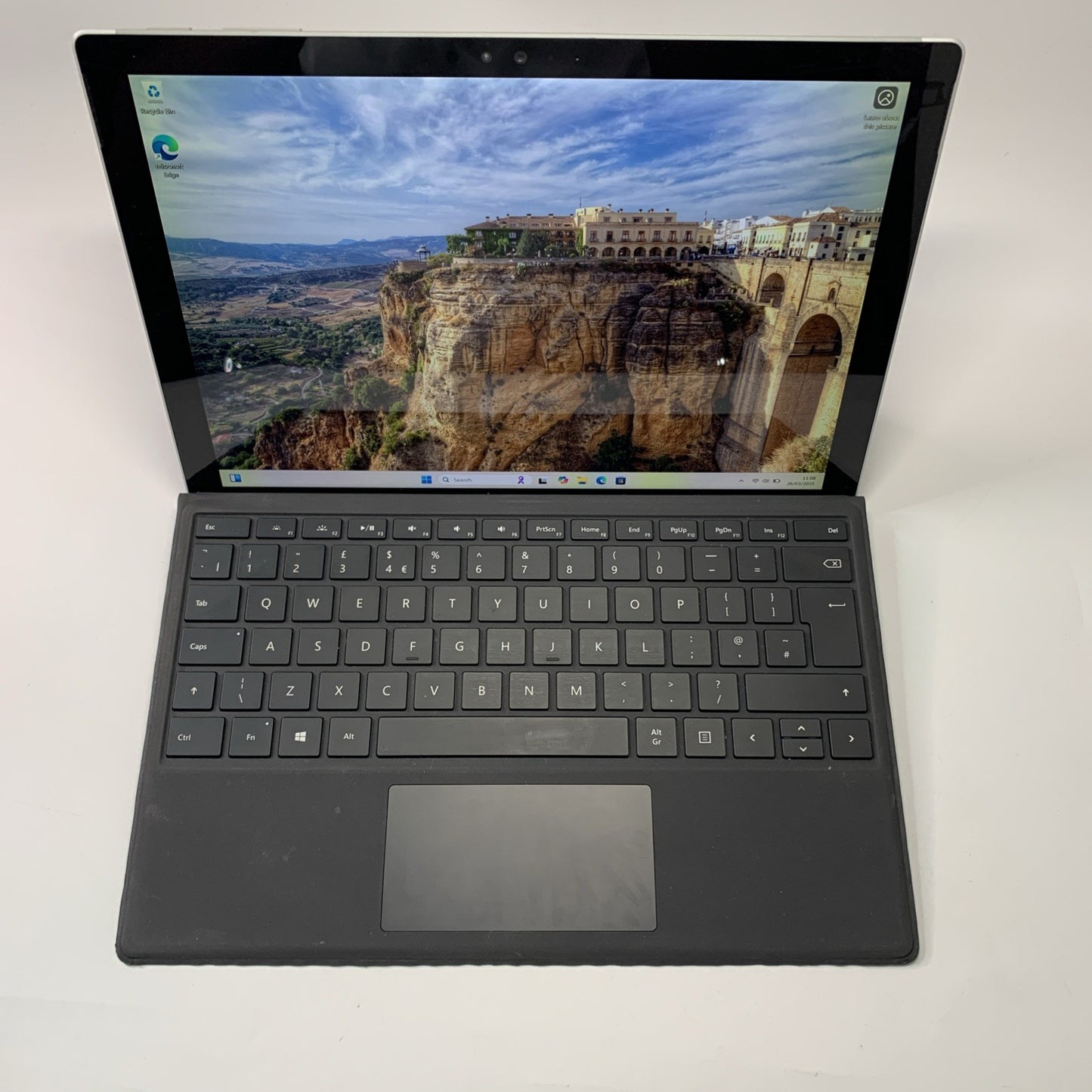 Microsoft Surface Pro 4 12.3 inch Tablet Intel Core i7-6650U 8GB RAM 256GB SSD