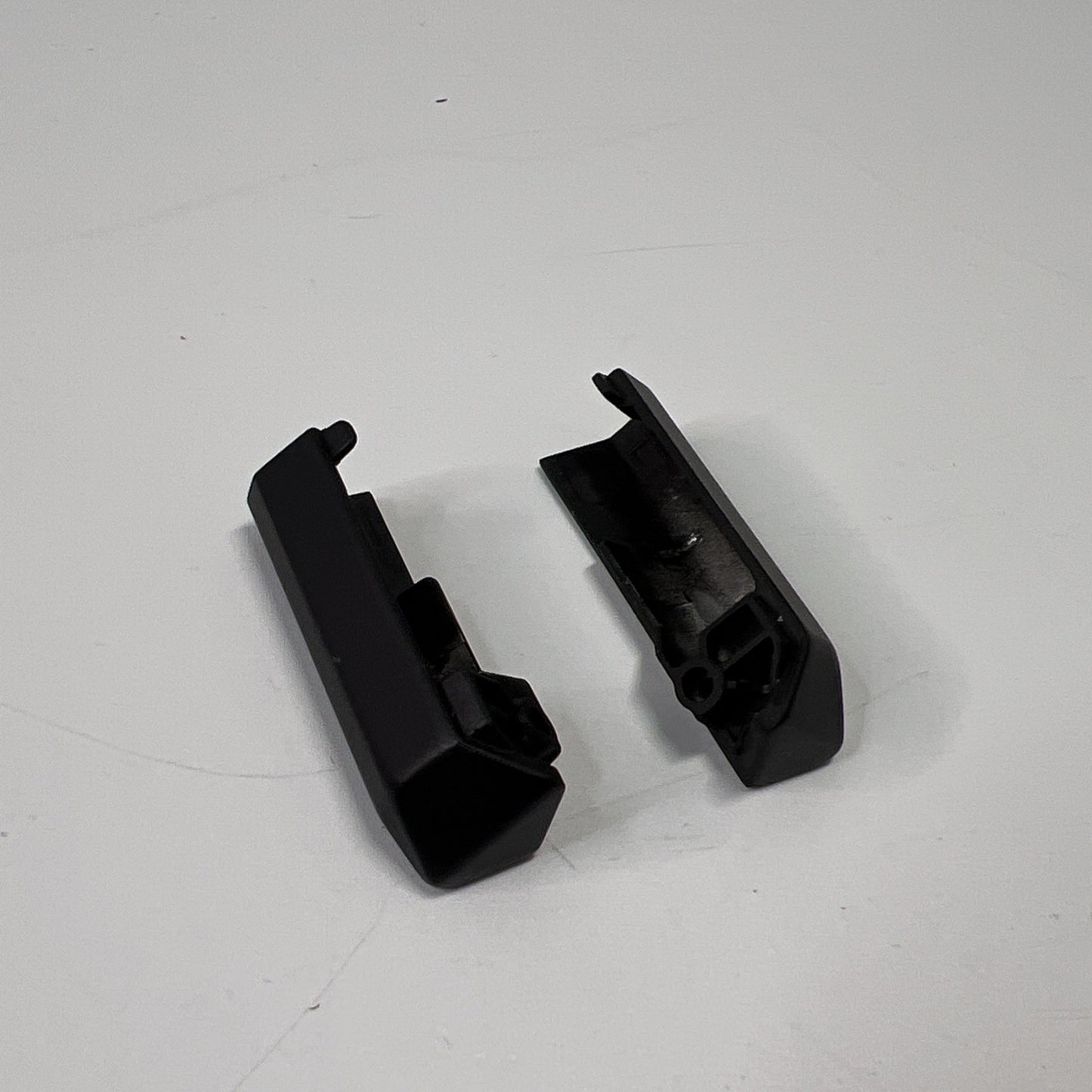Genuine Medion Erazer Beast-X30 Genuine Hinge Covers Left + Right Set