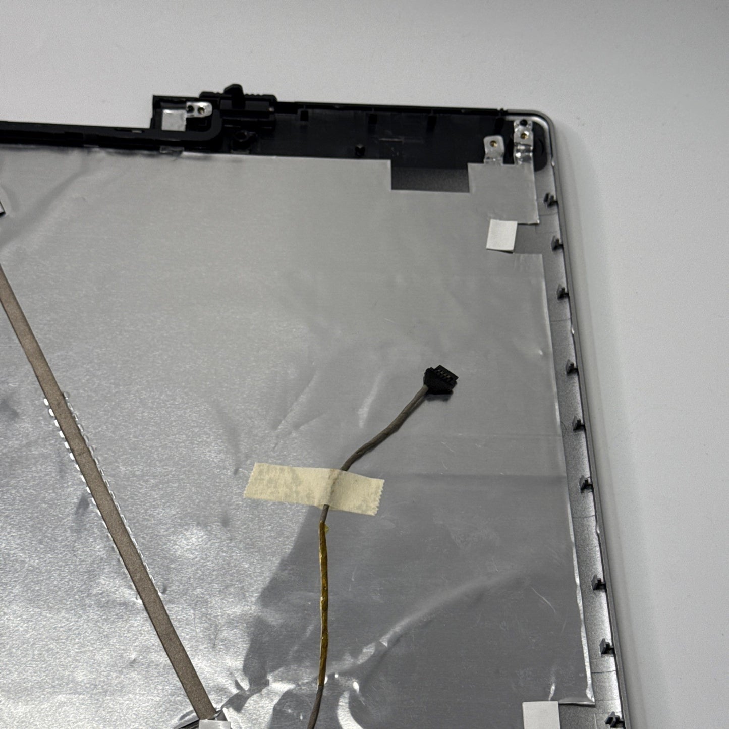 Acer Aspire 5100 60.ABHV5.007 LCD Top Back Rear Lid Cover Silver