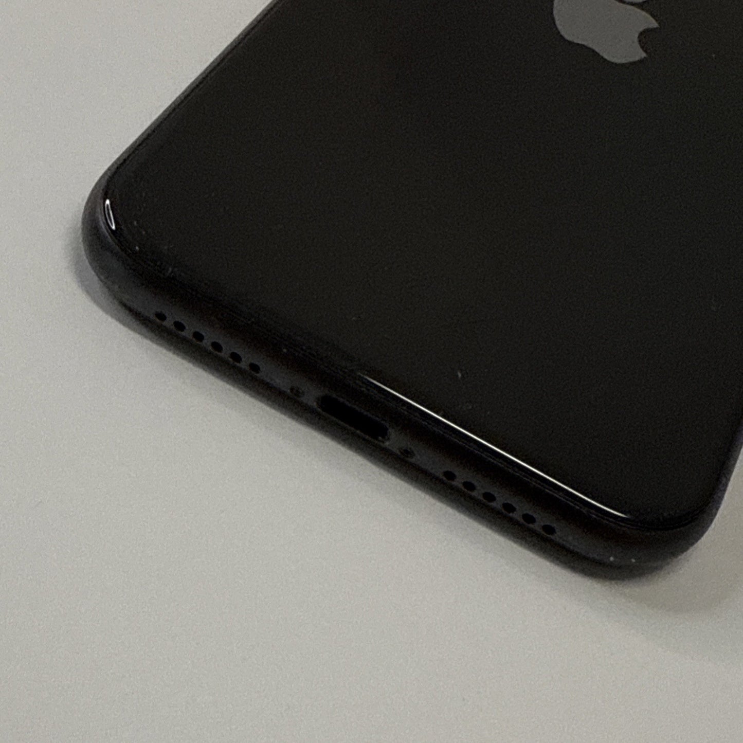 Apple iPhone 11 64GB Unlocked Smartphone - Good Condition 73% BH (Black)