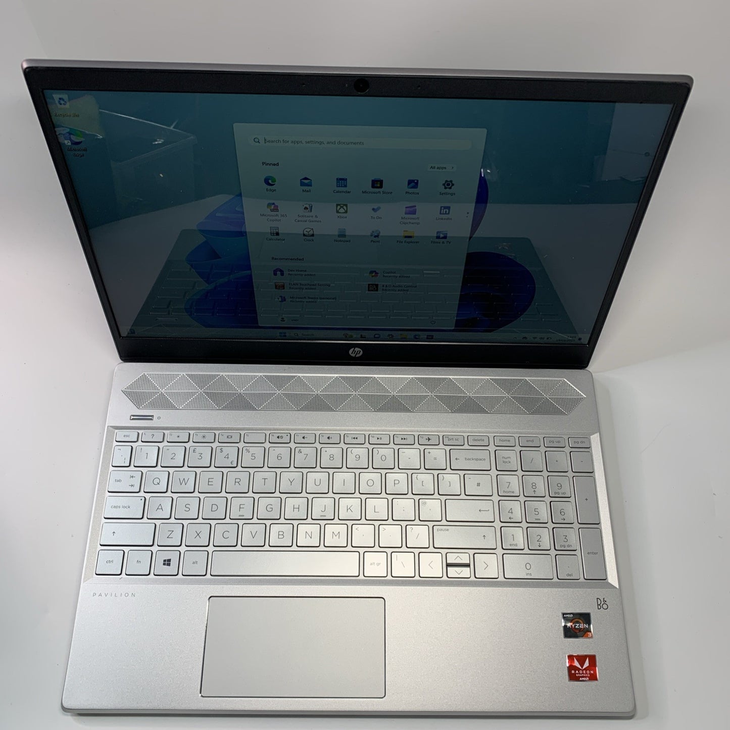 HP Pavilion 15-CW1004NA 15.6” AMD Ryzen 3 3300U 8GB 256 Touchscreen Grade A