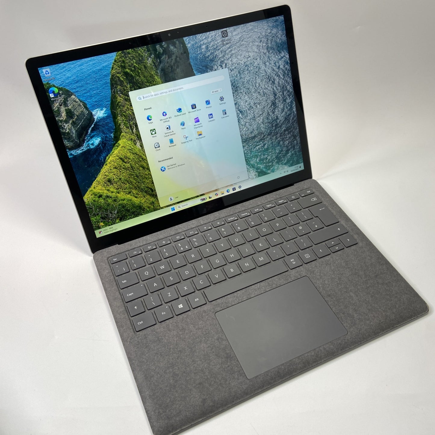 Microsoft Surface Laptop 3 1867 13” Core i5-1035G7 128GB SSD 8GB RAM Touchscreen