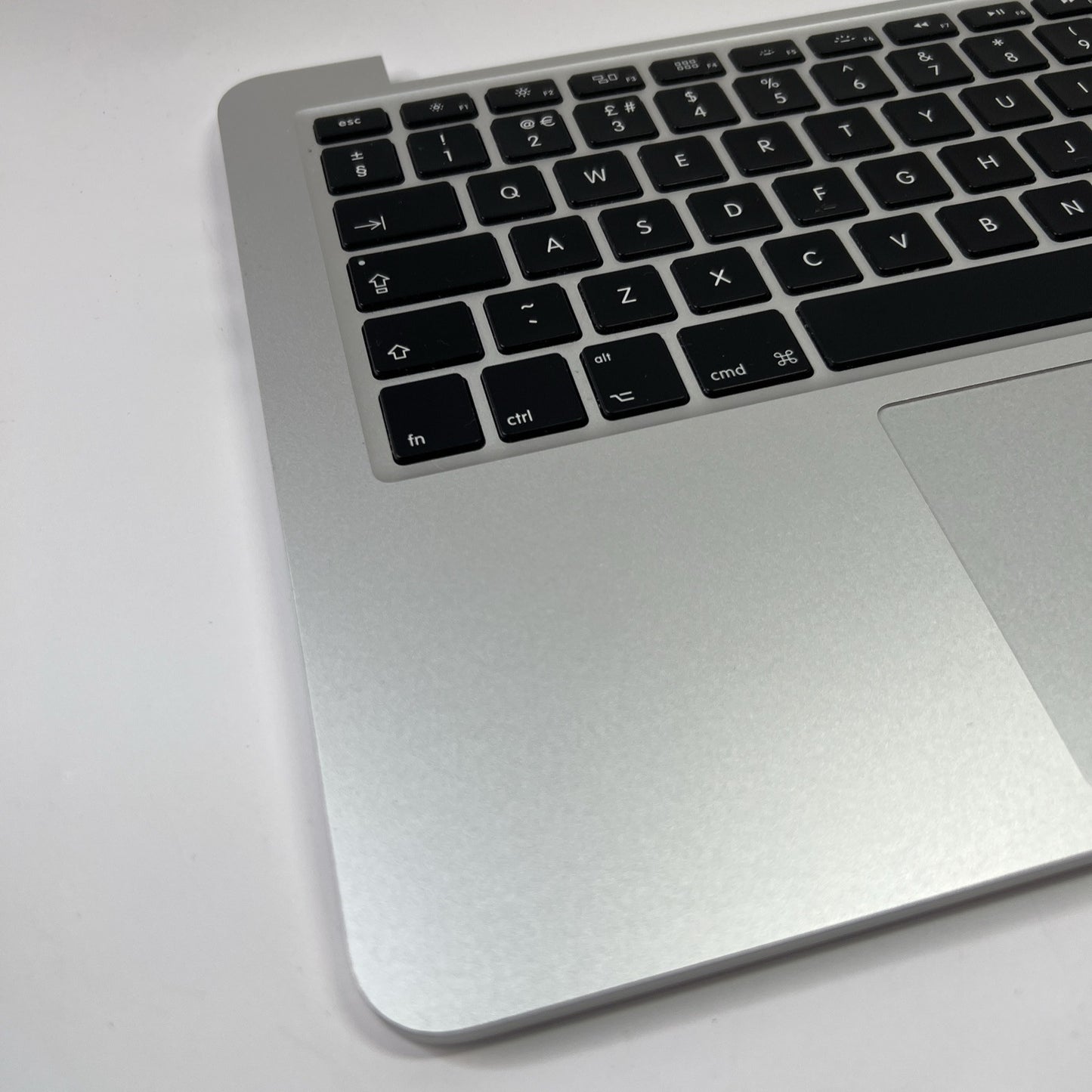 MacBook Pro Retina, 13-inch, Mid 2014 A1502 Palmrest UK Keyboard Touchpad Batter